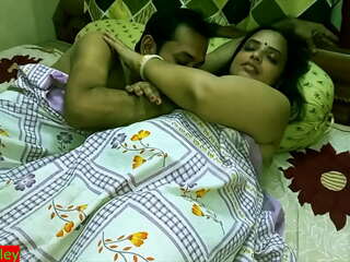 Horký Indický XXX innocent Bhabhi has pohlaví s ji manžel přítel!!! Prosím cum uvnitř!